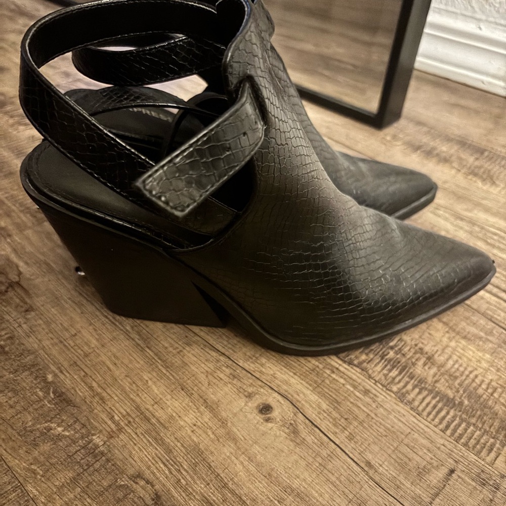 Express leather Black Women's Wedge Shoes
